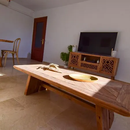 Daire Letmalaga River Views