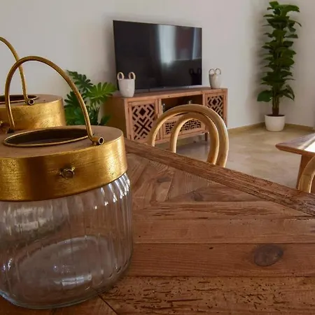 Daire Letmalaga River Views